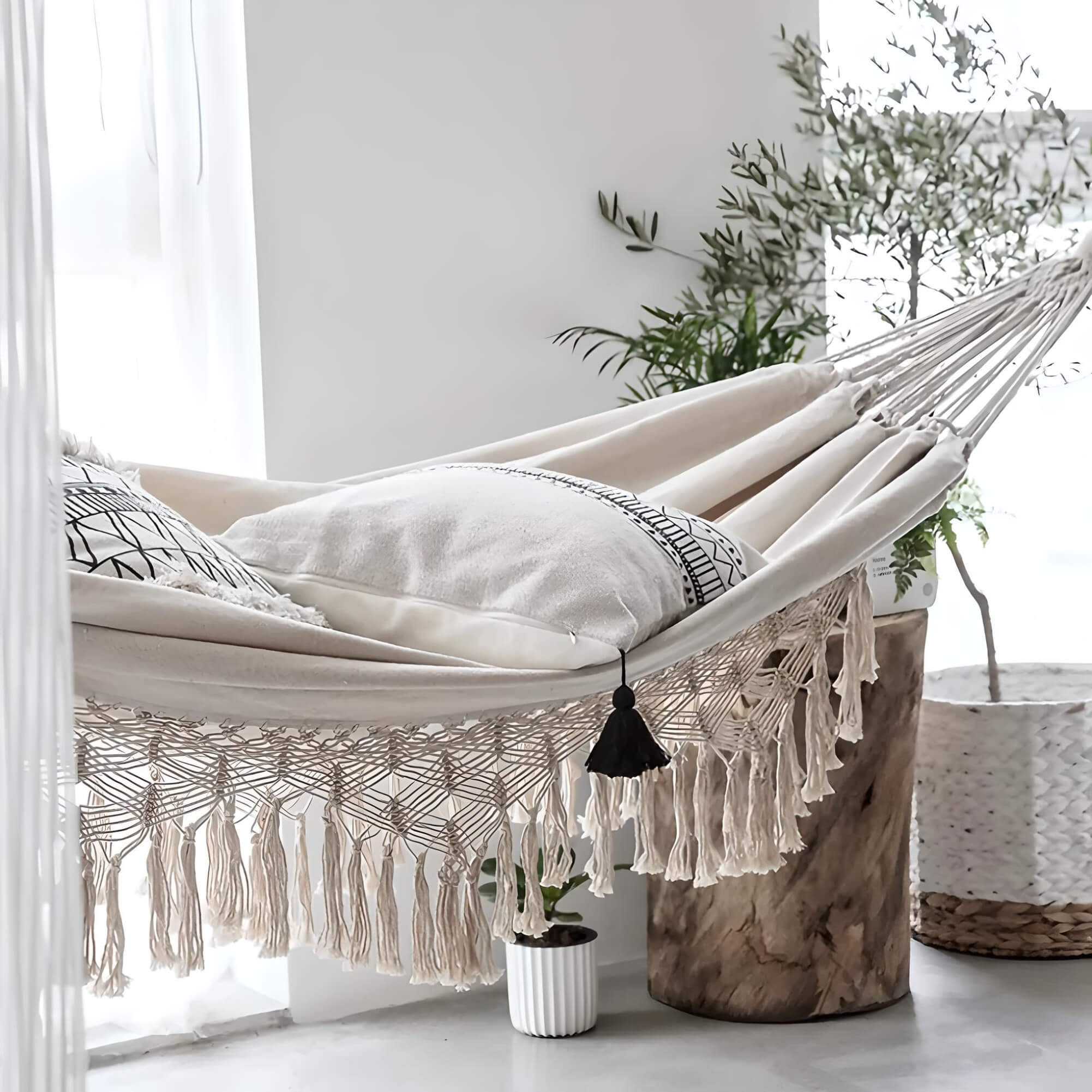 2-person-brazilian-hammock-hanging-in-bedroom