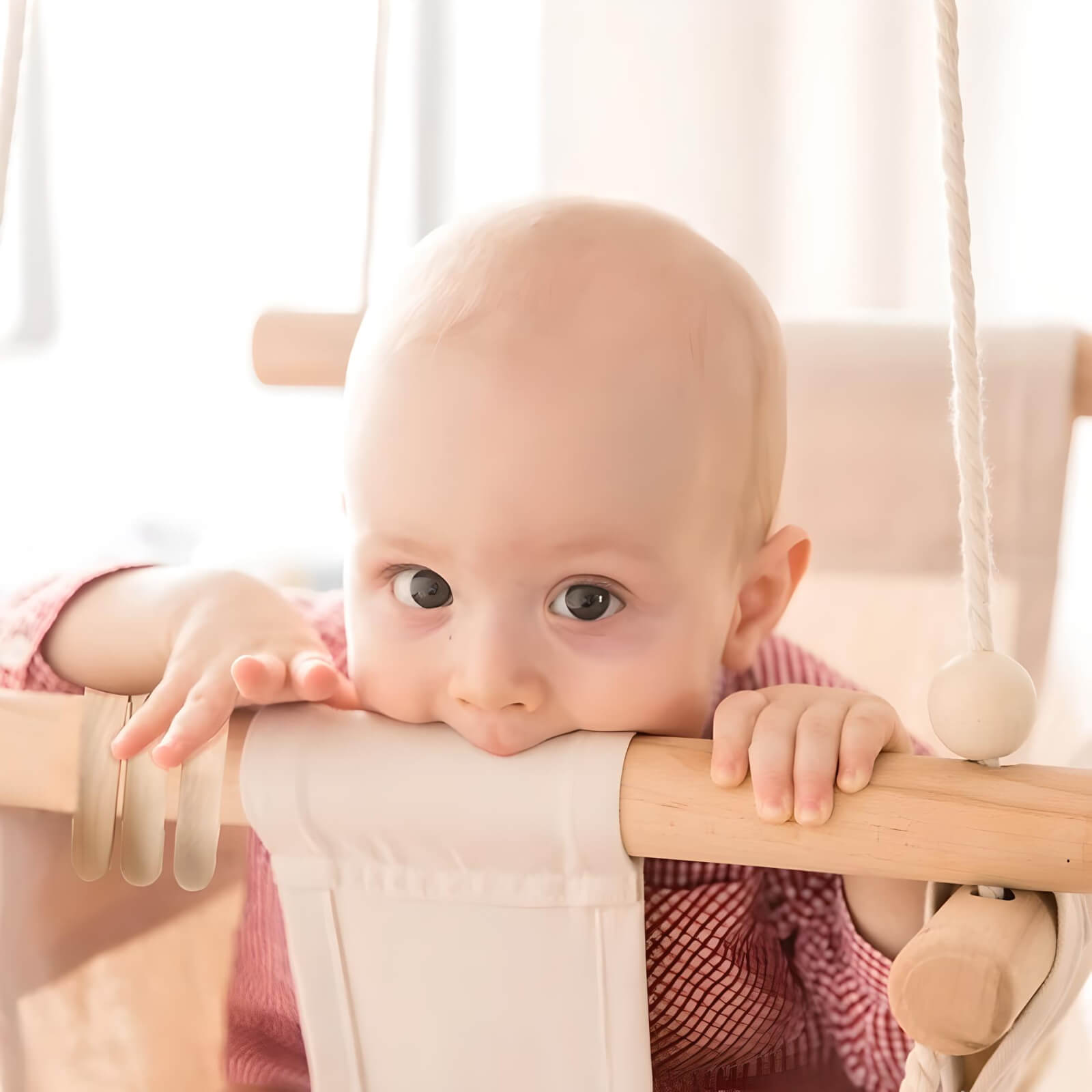 baby-hammock-kid-sitting