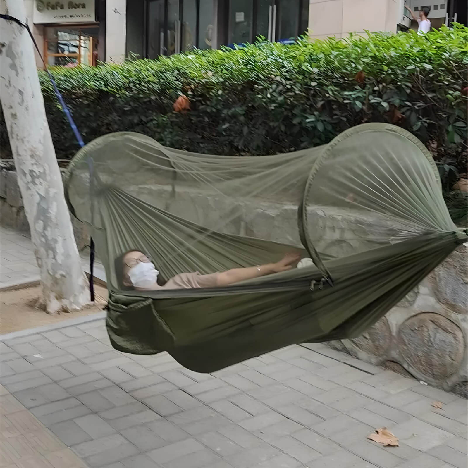 camping-hammock-with-mosquito-net-girl-laying