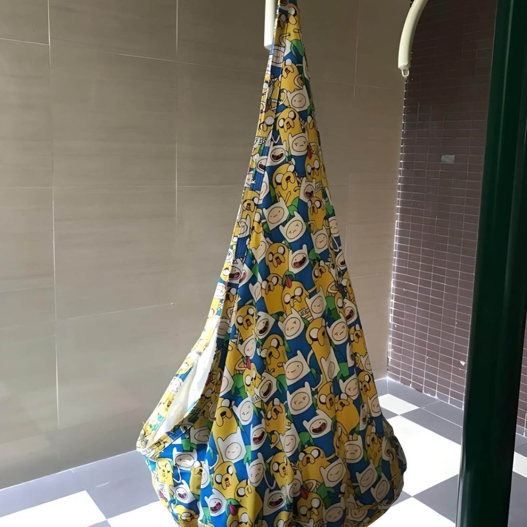 pod-swing-chair-in-side-the-home