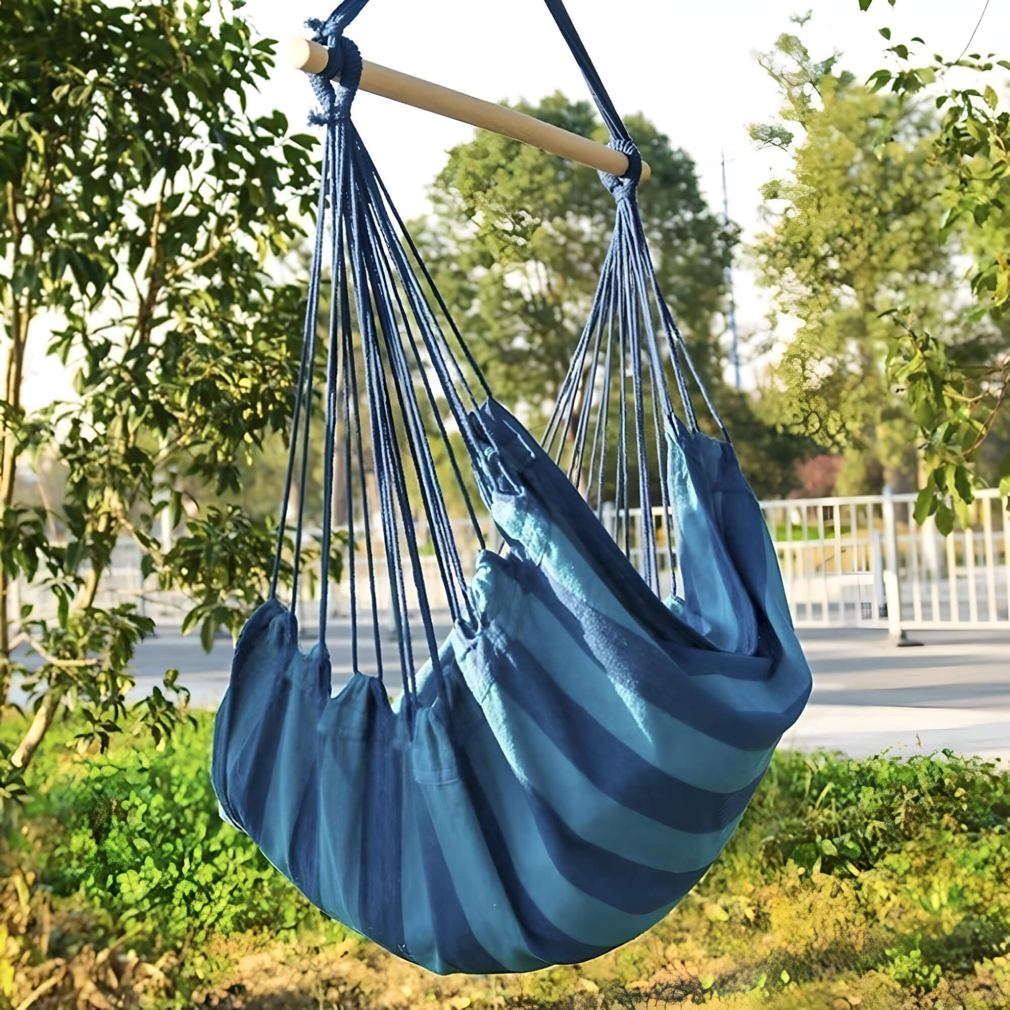 canvas-hammock-chair-hanging-in-outdoor