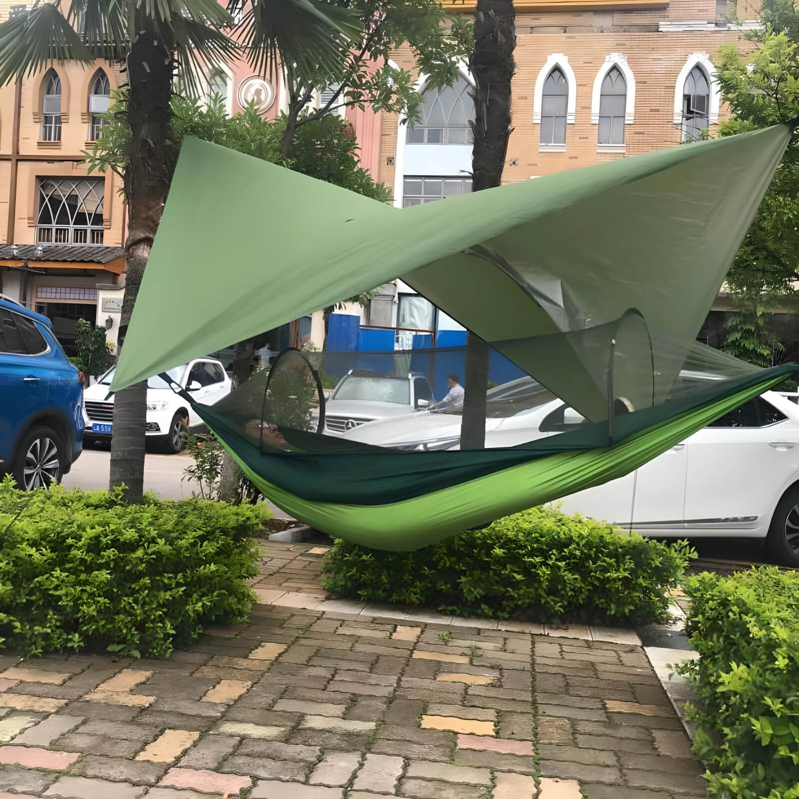 green-hammock-with-rainfly-and-bugnet