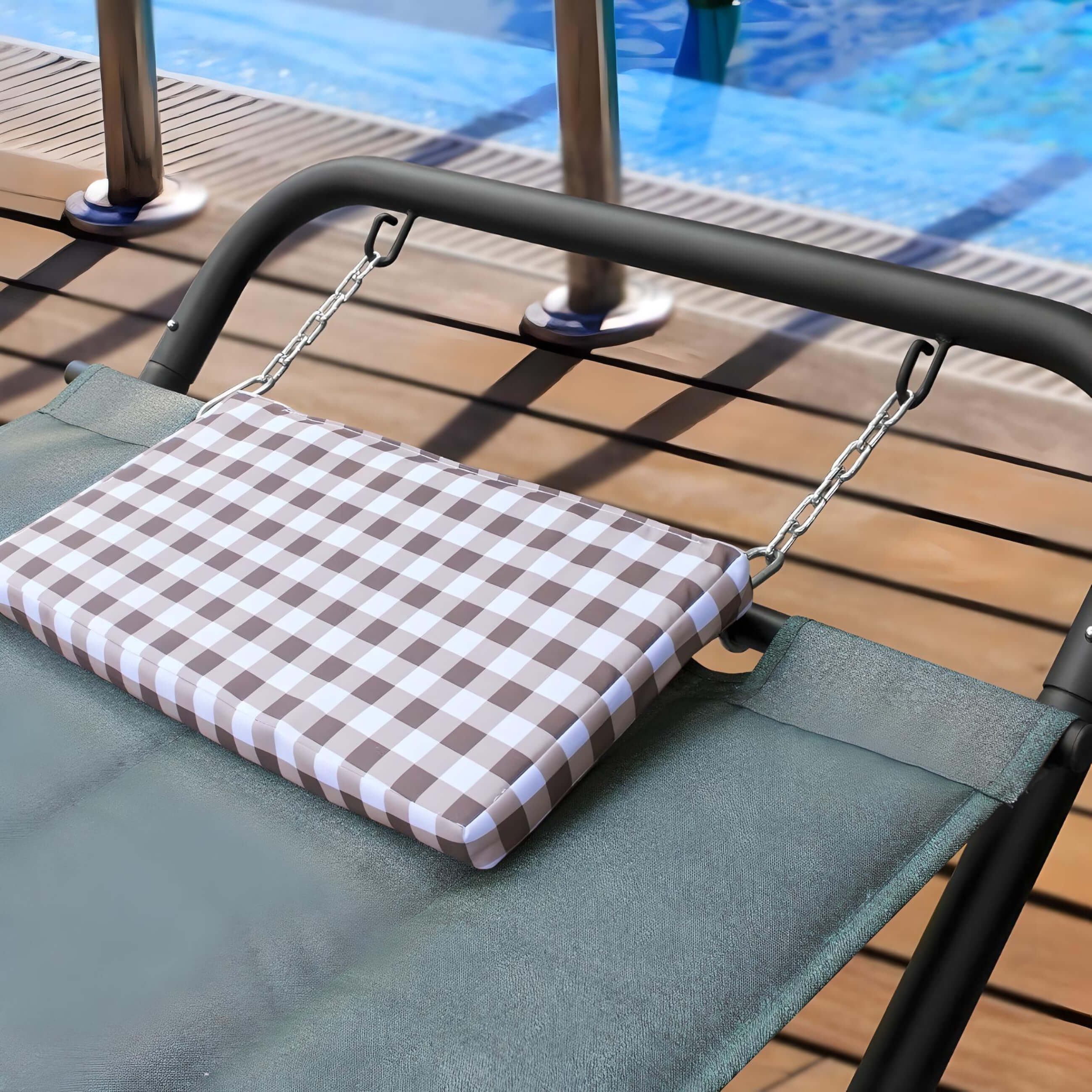 pool-side-hammock-pillowi-mage